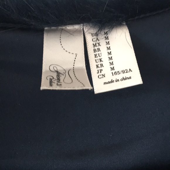 Faux Fir Vest - Picture 3 of 6